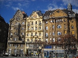 Facciata caratteristica degli edifici storici di Budapest