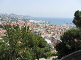 Vista dalla città vecchia su Sanremo