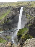 Una delle due grandi cascate del canyon Fjadrargljufur