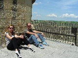 Riposo sulla terrazza del castello con la vista panoramica