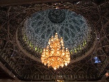 Imponente lampadario della Grande Moschea