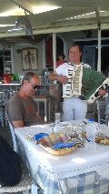 Taverna Ta Delfinia sulla spiaggia