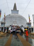 Ad Anuradhapura si trova la stupa più grande dello Sri Lanka