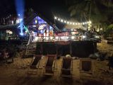 Reggae bar in spiaggi; ovviamente, pezzi forti sono reggae, molto popolare in Sri Lanka