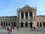 la stazione ferroviaria di Zagabria